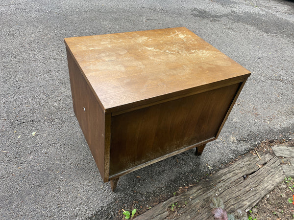 Broyhill Brasilia Nightstand