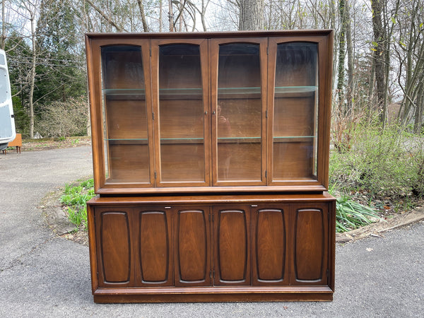 Broyhill Emphasis China Cabinet