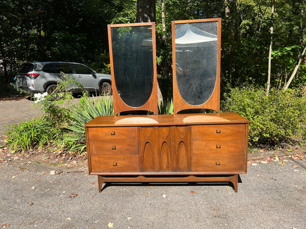 Broyhill Brasilia Lowboy Dresser with Mirrors