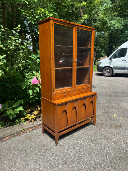 Rare Broyhill Brasilia China Cabinet