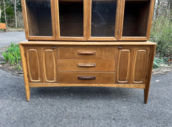 Broyhill Emphasis China Cabinet