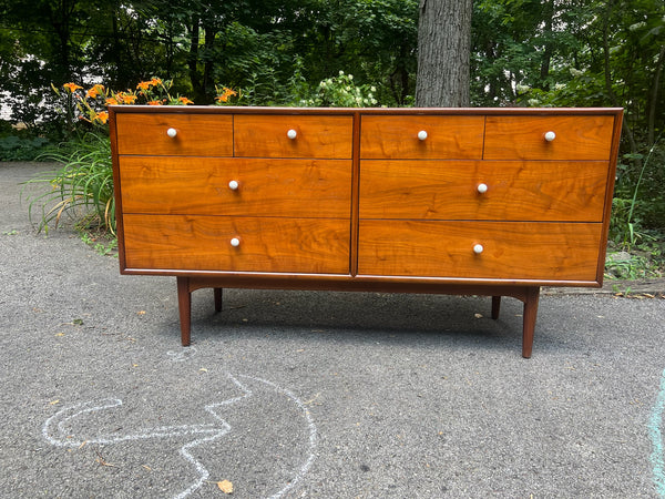 8-Drawer Drexel Declaration Dresser