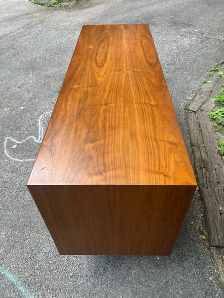 8-Drawer Drexel Declaration Dresser