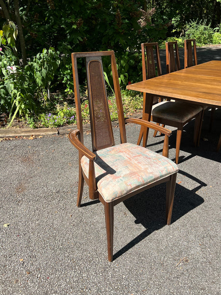 Broyhill Emphasis Dining Set