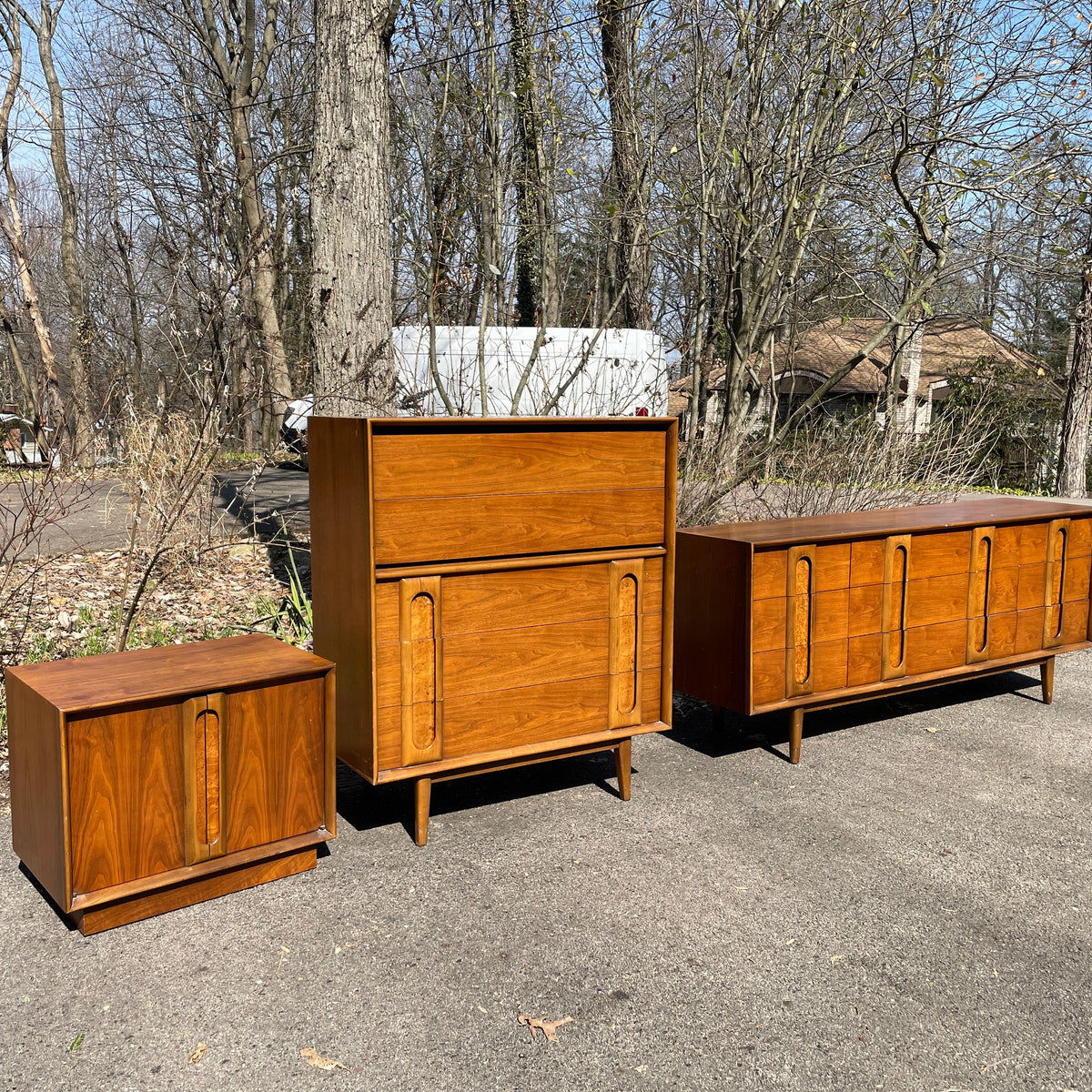 Lane “Perception” Walnut and Olive Wood Bedroom Set – Detour Furniture