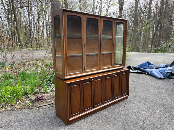 Broyhill Emphasis China Cabinet
