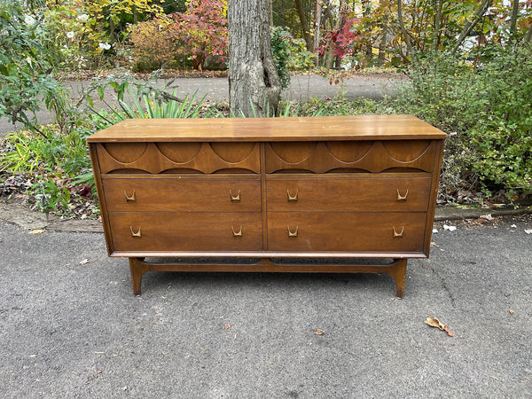 Broyhill Brasilia Six Drawer Dresser