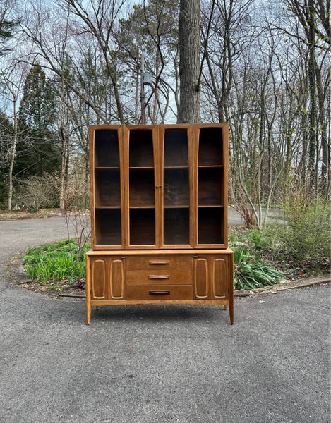 Broyhill Emphasis China Cabinet