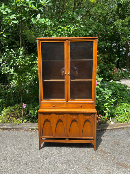 Rare Broyhill Brasilia China Cabinet