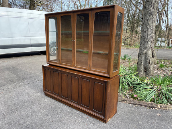 Broyhill Emphasis China Cabinet
