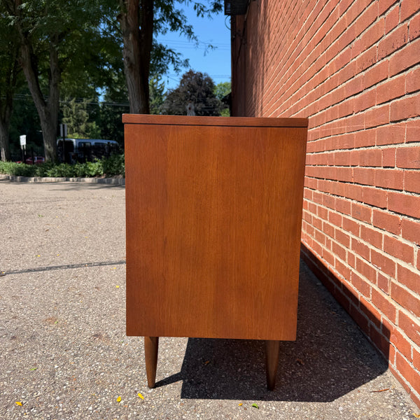 Broyhill Sculptra Walnut Mid Century Modern Credenza Buffet Cabinet