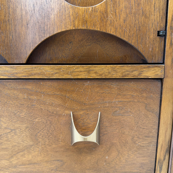 Broyhill Brasilia Magna Chest / Dresser