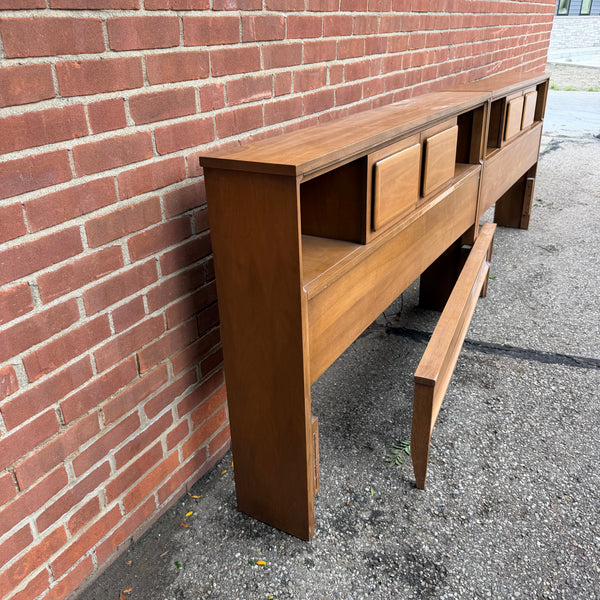 Pair of Broyhill Forward Walnut Full-Size Headboards & Footboard