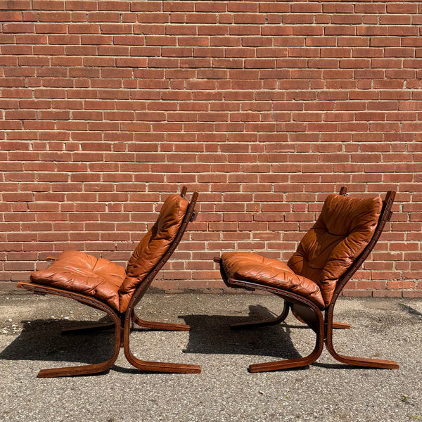 Pair of 1970s “Siesta” Bent Rosewood and Leather Lounge Chairs by Igmar Relling for Westnofa, Norway