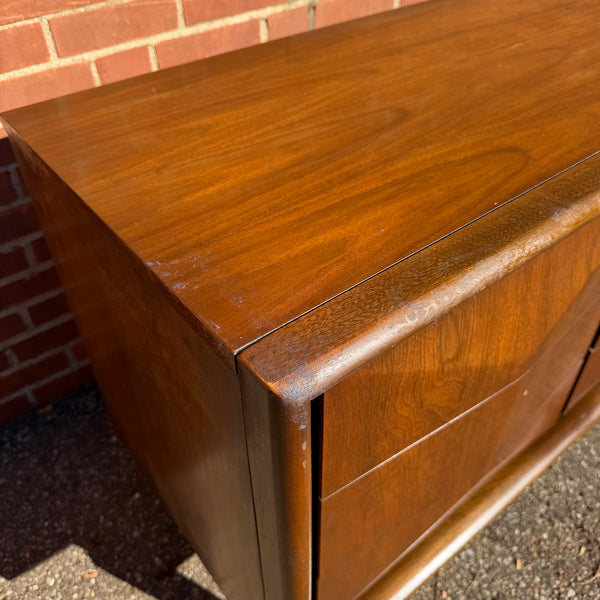 United Furniture Diamond Collection Mid-Century Modern Walnut Nine-Drawer Lowboy Dresser