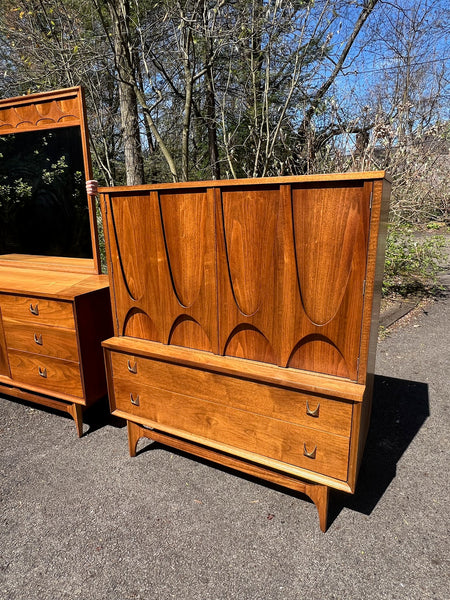Broyhill Brasilia Bedroom Set