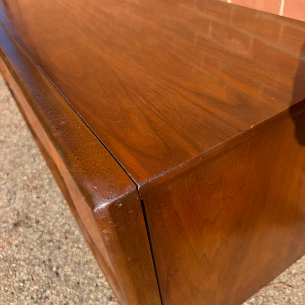 United Furniture Diamond Collection Mid-Century Modern Walnut Nine-Drawer Lowboy Dresser