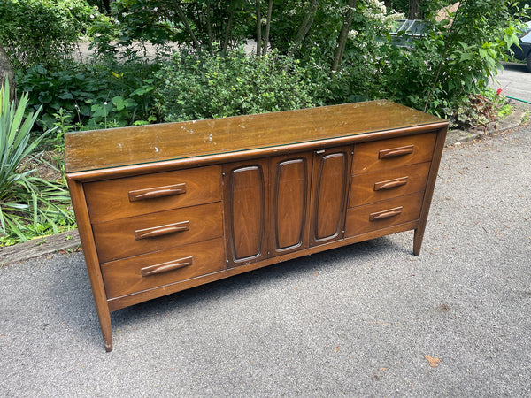 Broyhill Emphasis Dresser w Mirrors