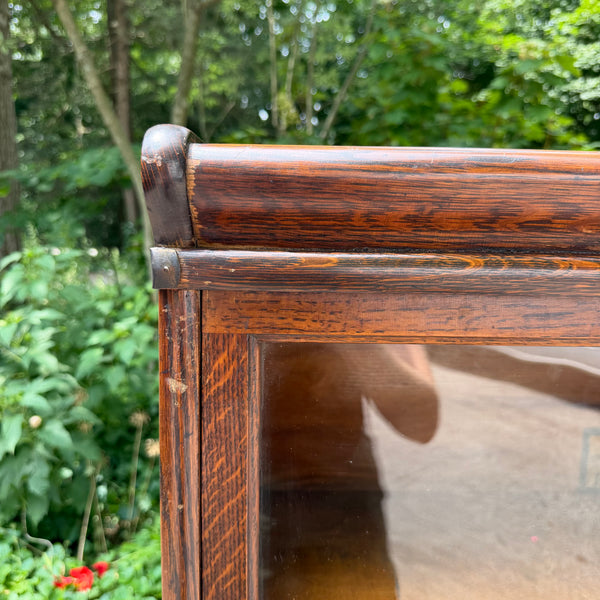 Early 20th Century Globe-Wernicke Antique Tiger Oak Stacking Barrister Bookcase