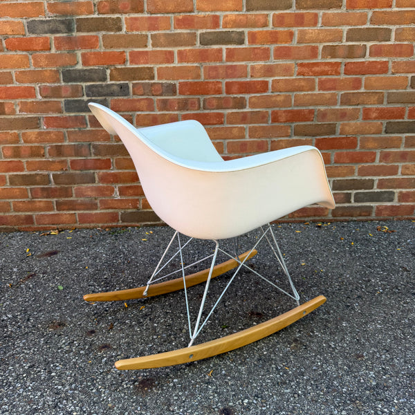 Case Study Rocking Shell Chair by Modernica in the Style of Ray & Charles Eames