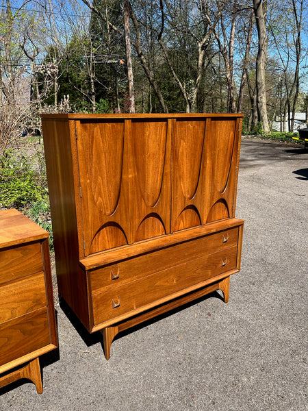 Broyhill Brasilia Bedroom Set