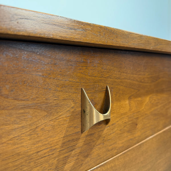 Mid Century Modern Broyhill Brasilia Walnut Dresser Set
