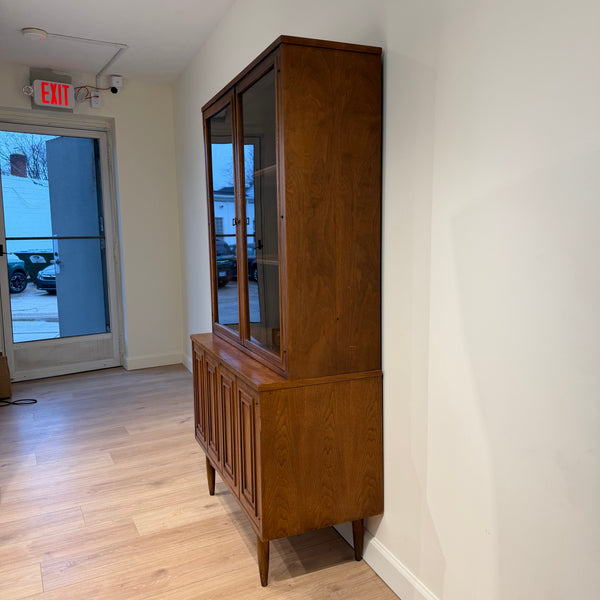 Broyhill “Sculptra” Walnut China Cabinet Hutch