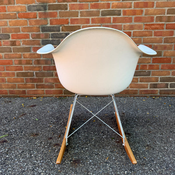 Case Study Rocking Shell Chair by Modernica in the Style of Ray & Charles Eames