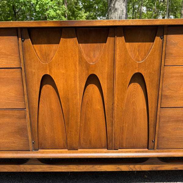 Broyhill Brasilia Lowboy Walnut Dresser