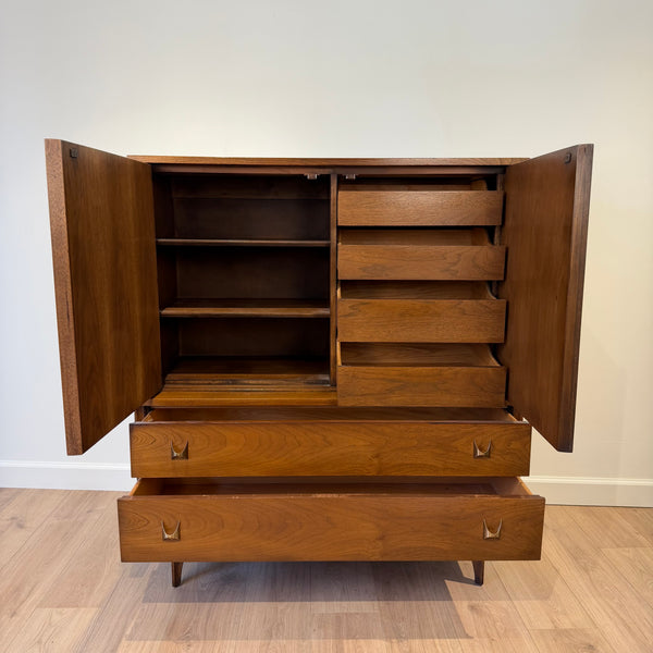 Mid Century Modern Broyhill Brasilia Walnut Dresser Set