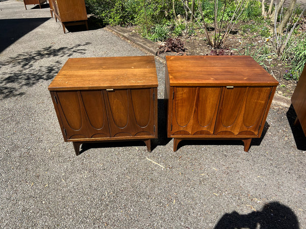 Broyhill Brasilia Bedroom Set