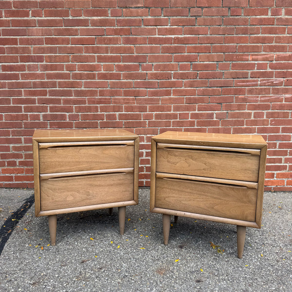 Mid Century Modern Walnut 4-Piece Bedroom Set with Mirror – Dresser, Chest & Nightstands