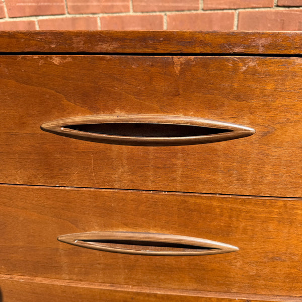 Broyhill Sculptra Mid-Century Modern Walnut Credenza | Buffet