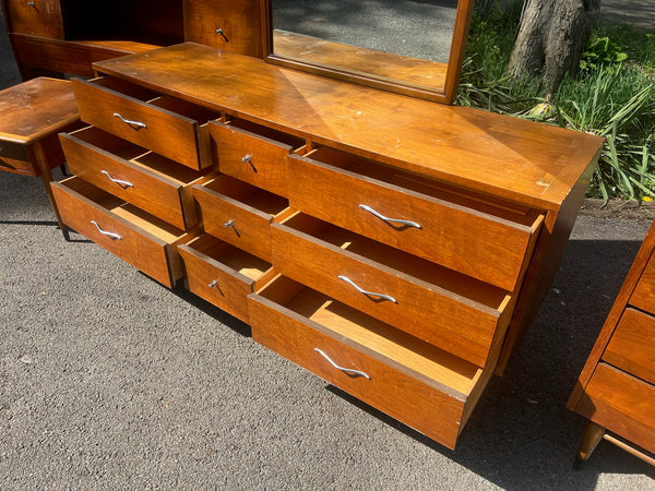 Lane Acclaim Bedroom Set