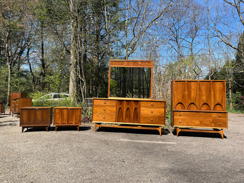 Broyhill Brasilia Bedroom Set