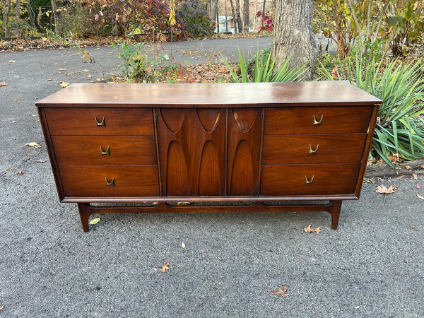 Broyhill Brasilia Lowboy Dresser with Mirror