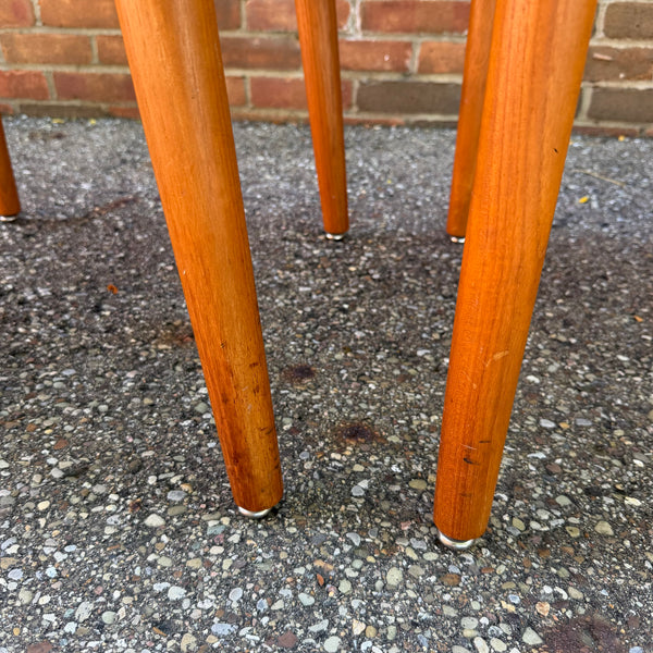 Danish Modern Teak Dining Set with 4 Niels Otto Møller Model 85 Chairs for for J.L. Møllers Møbelfabrik