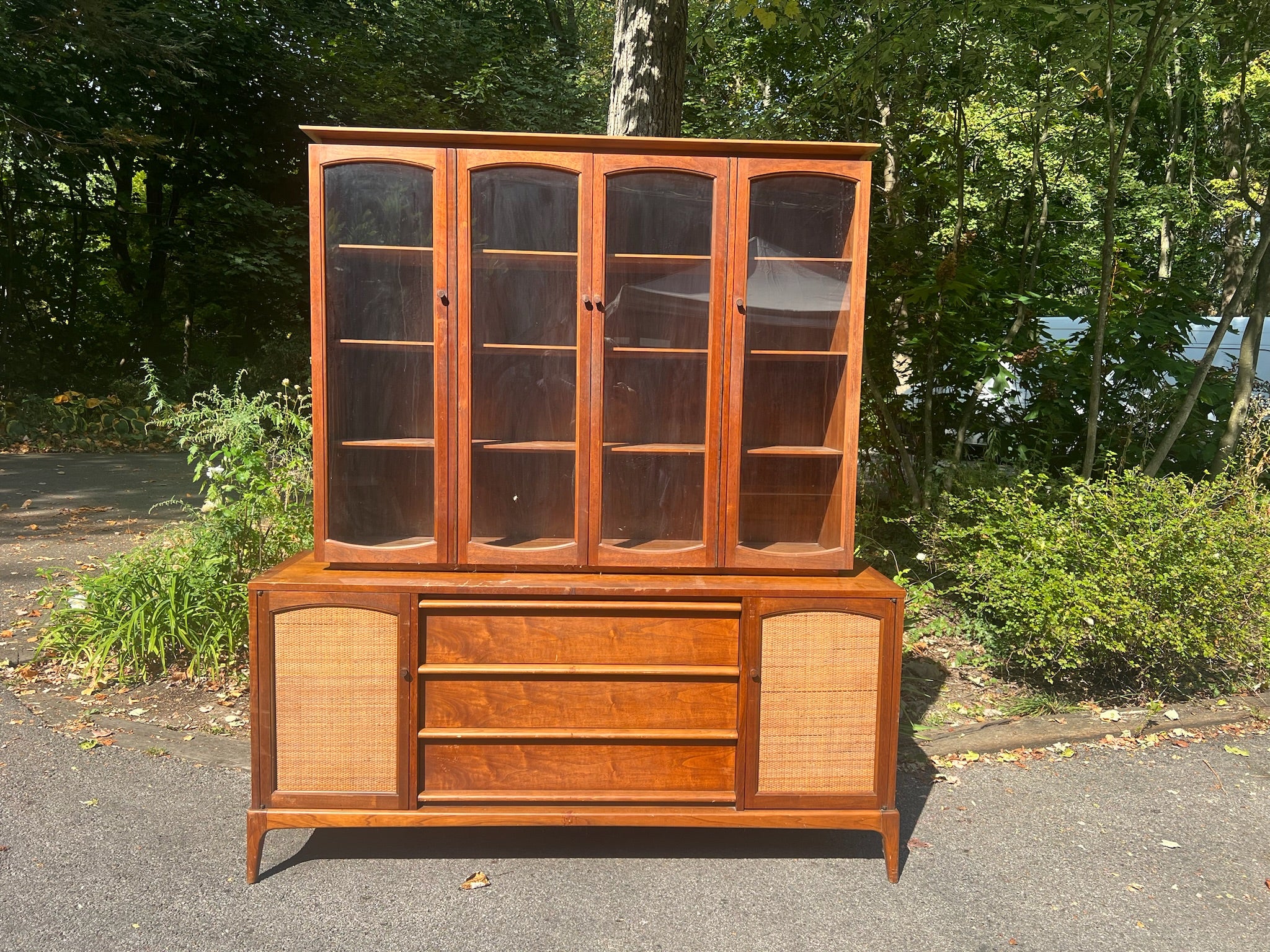 Lane Rythhm Collection Lane Rhythm China Cabinet – Detour Furniture