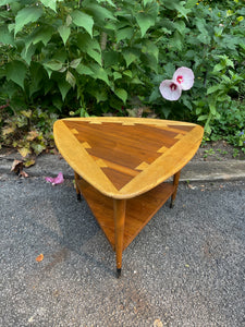 Lane Acclaim Guitar Pick Side Table