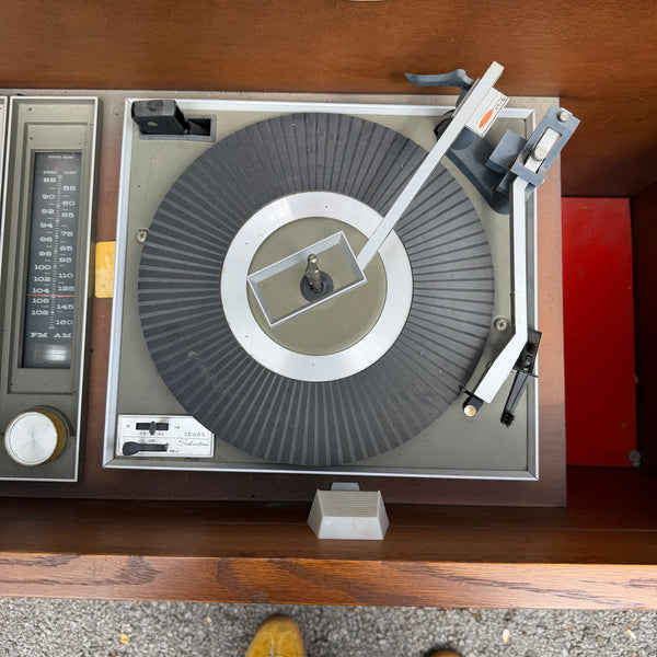 Sears Walnut Silvertone Solid State Stereo FM-AM Radio Phonograph