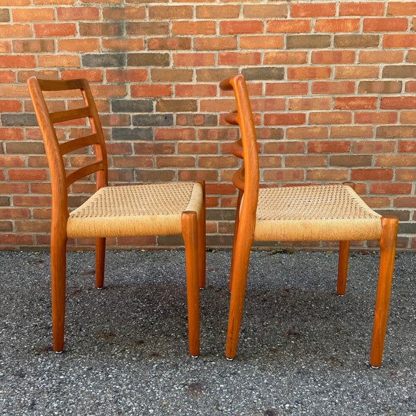 Danish Modern Teak Dining Set with 4 Niels Otto Møller Model 85 Chairs for for J.L. Møllers Møbelfabrik