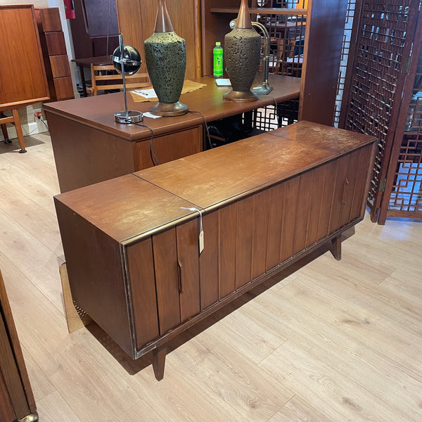Zenith Vintage Stereo Console