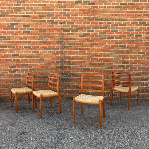 Danish Modern Teak Dining Set with 4 Niels Otto Møller Model 85 Chairs for for J.L. Møllers Møbelfabrik