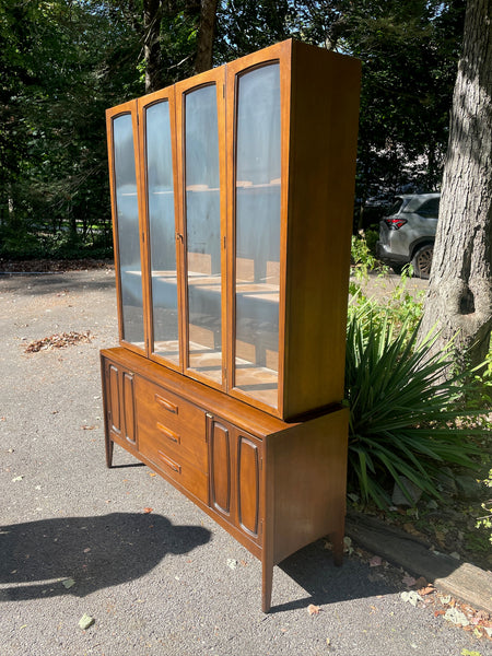 Broyhill Emphasis China Cabinet