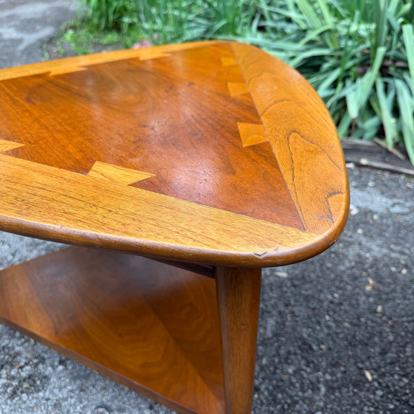 Lane Acclaim “Guitar Pick” End Table