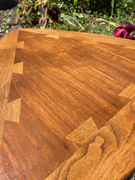 Lane Acclaim Guitar Pick Table