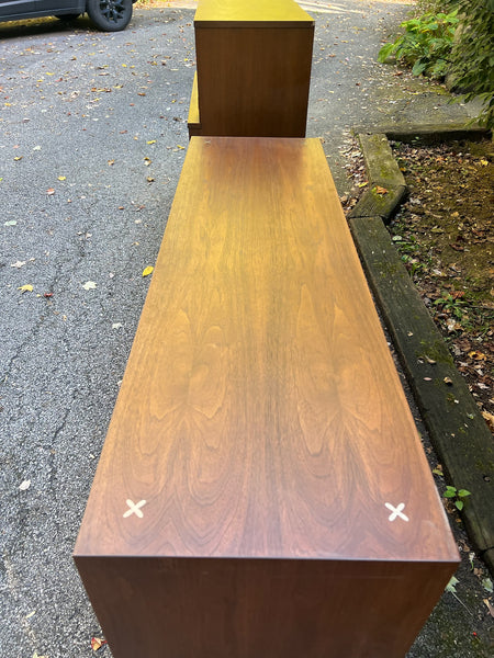 Vintage American of Martinsville Dresser Set