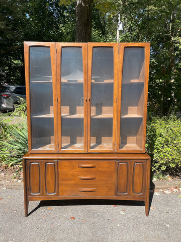 Broyhill Emphasis China Cabinet