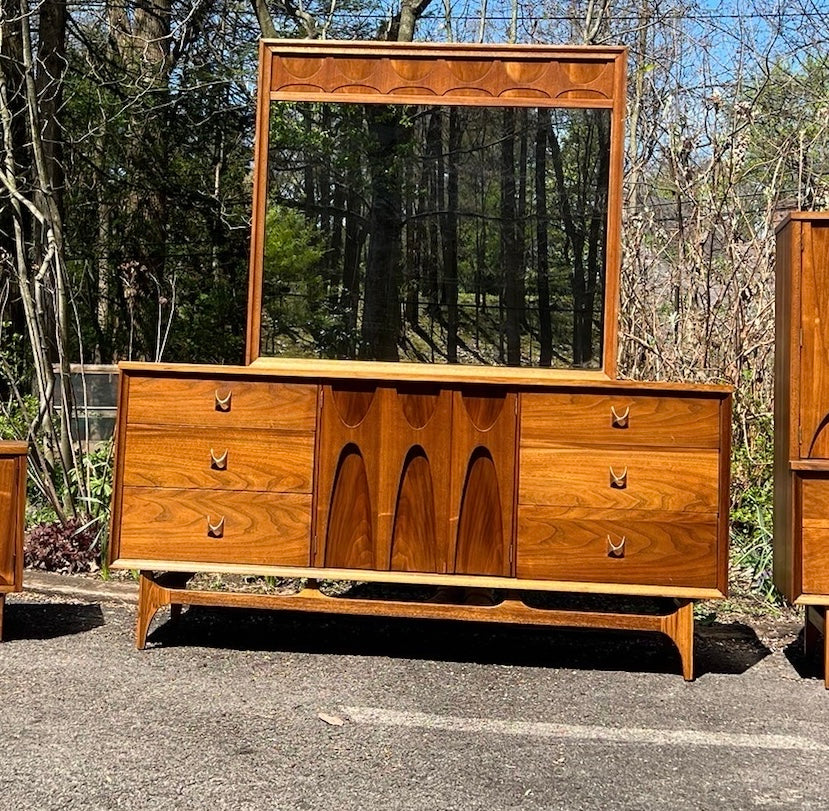 Broyhill Brasilia Lowboy Dresser w Mirror