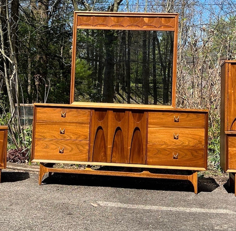 Broyhill Brasilia Lowboy Dresser w Mirror